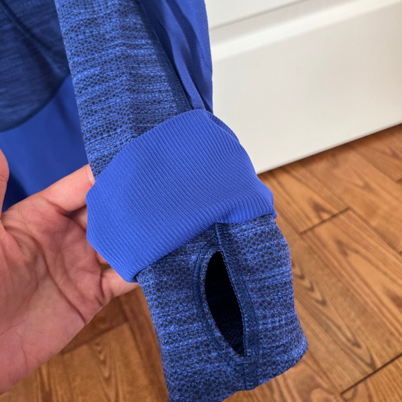 Lululemon Blue tunic length hoodie - Picture 4 of 5